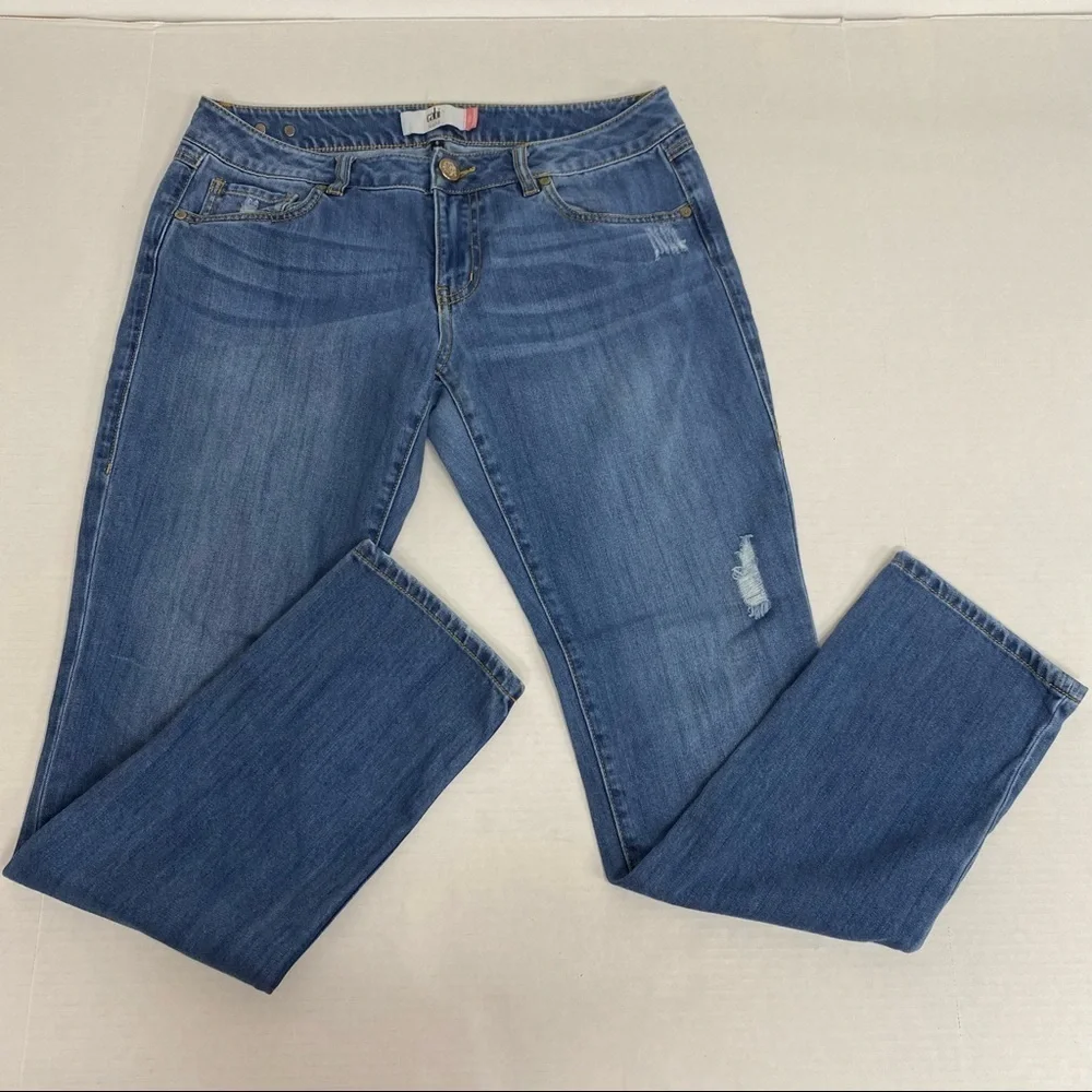 Cabi Slim Distressed Medium Wash Boyfriend Jeans size 6